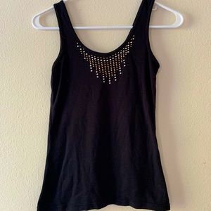 Black tank with details in front